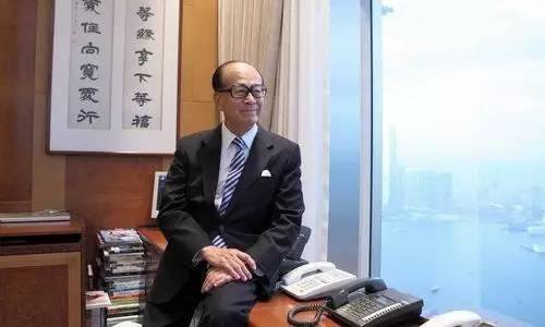 國寶級商業大佬的辦公室長啥樣？