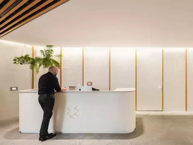 2000m2 像家一樣溫馨的辦公室，看完我心動了